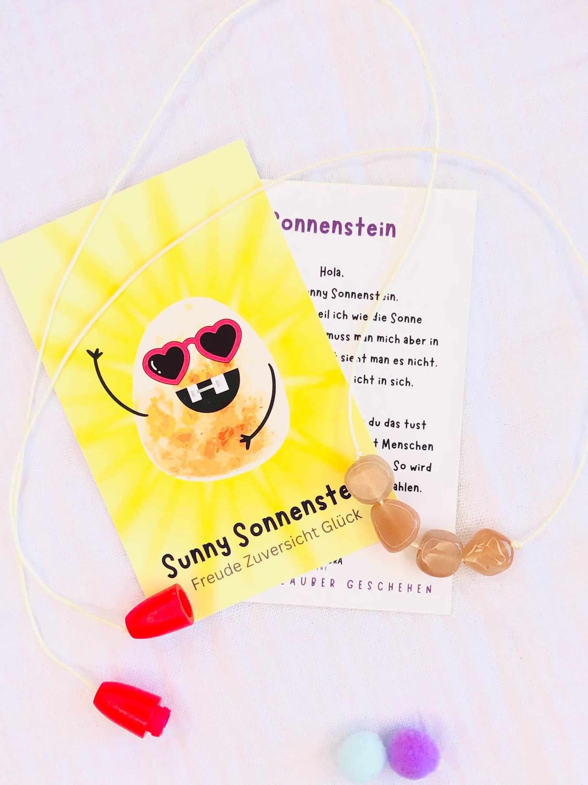 Personalisierte Edelstein Kugel Kette "Sunny Sonnenstein"- Sonnensteinanhänger - Mutmacher Für Kinder Glücksbringer Kinderkette von AbrakadabraSteineDE