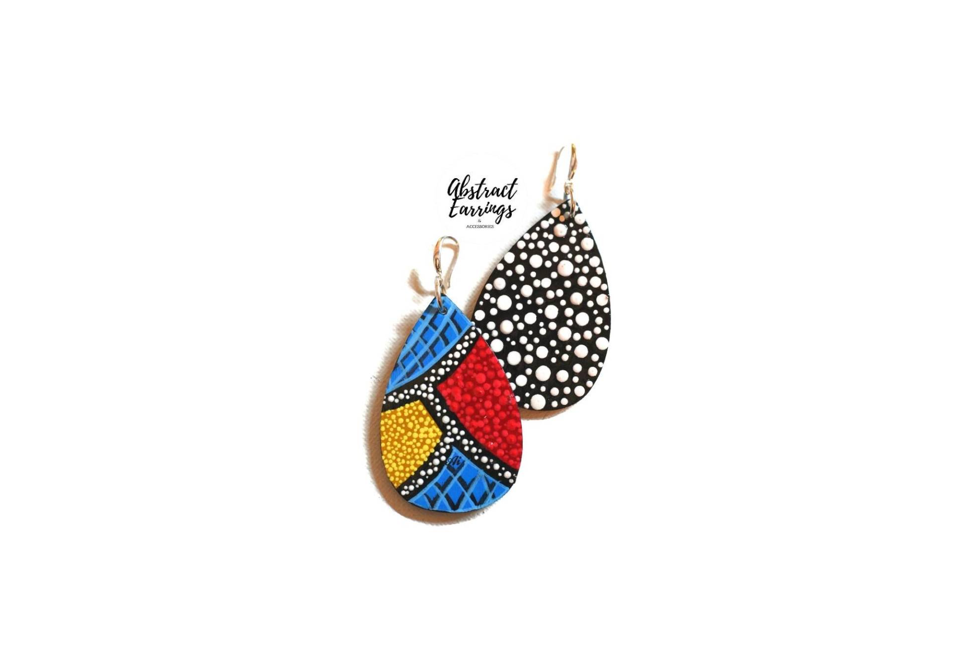 Pop Art Teardrop Ohrringe - Handbemalter Holzschmuck Mutige Funky Abstrakte Bunte Schwarzweiße Polkadot Accessoires von AbstractEarrings