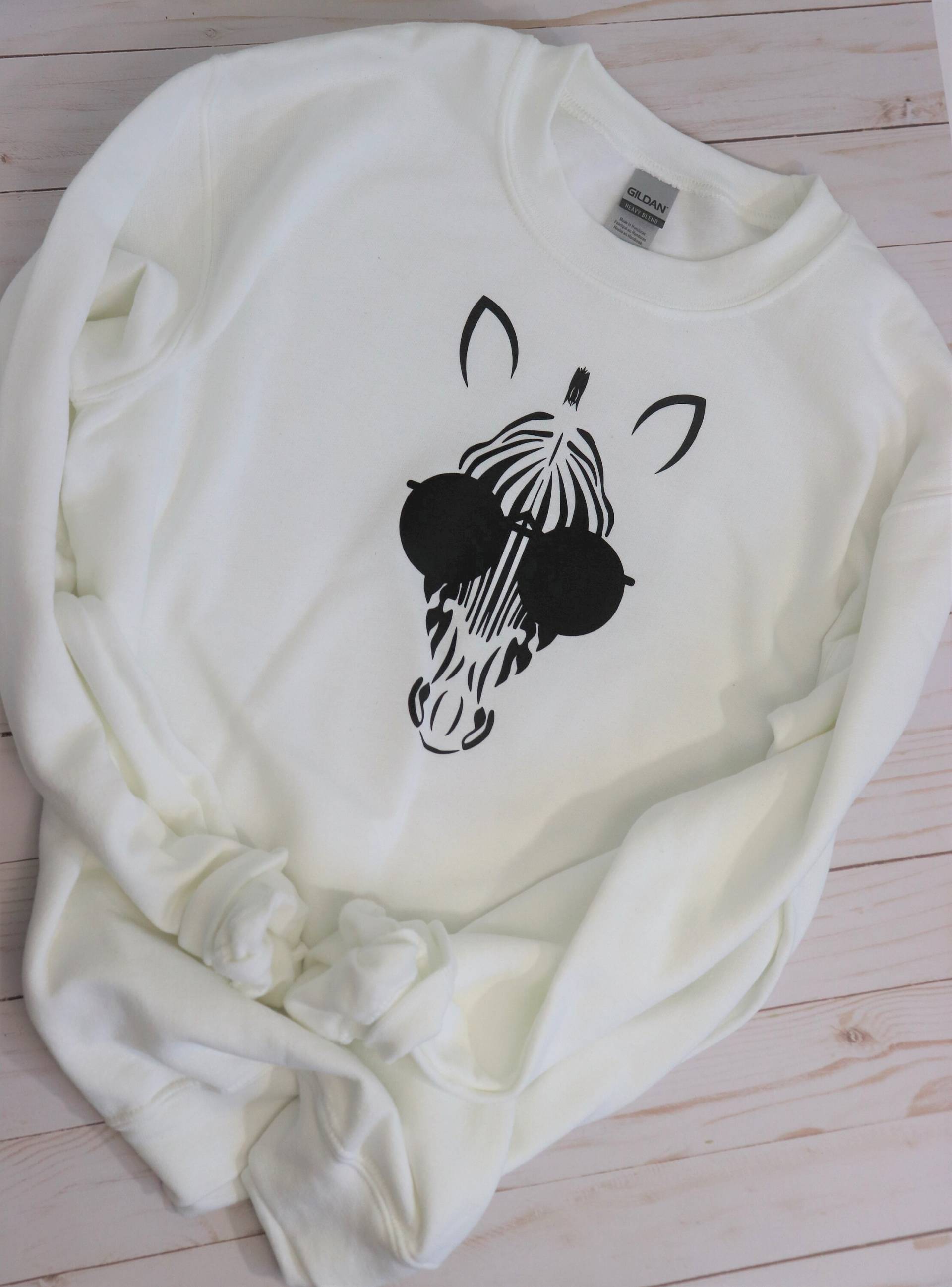 Zebra Sweatshirt Zebra Sweatshirt von AbstractZebraShop