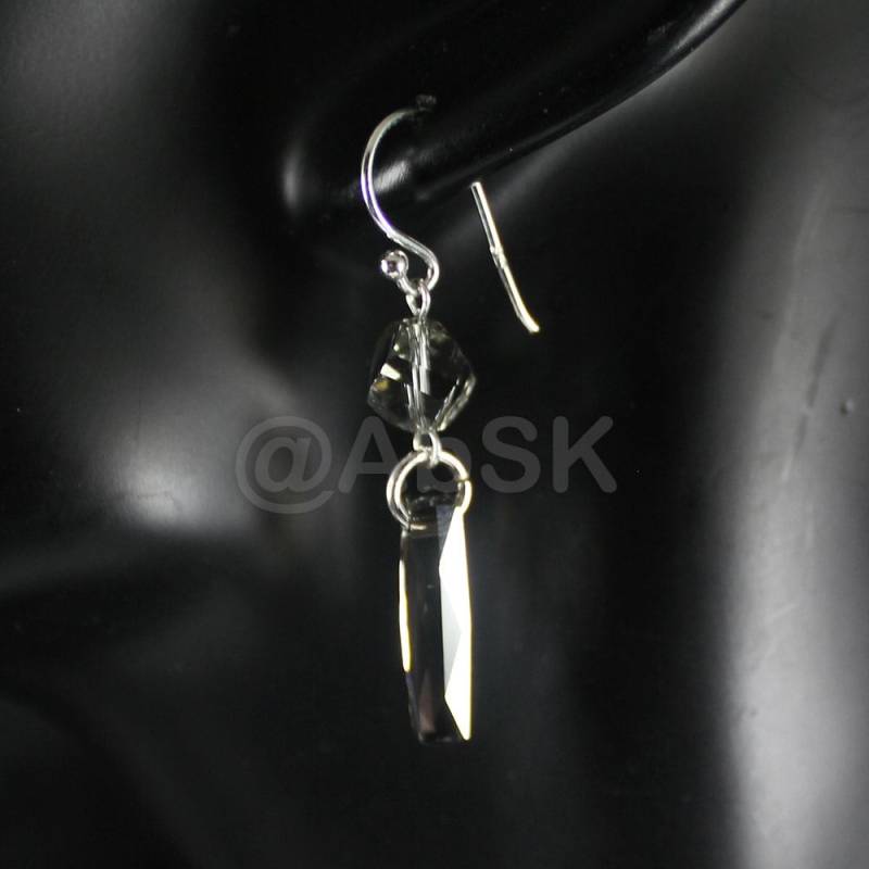 1 Paar Sterling Silber Mit Premium Kristallsäule Crystal Black Diamond Ohrringe Pe4 von Abundance74