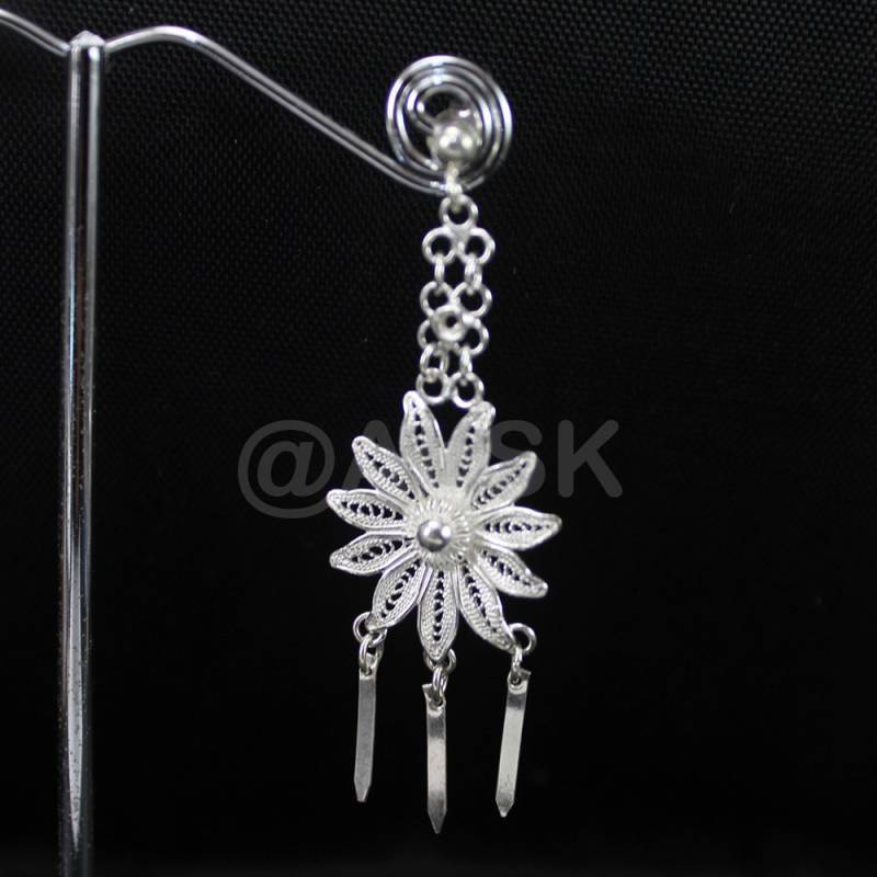 Thailand Handgemachte 925 Sterling Silber Filigrane Blumen Ohrstecker Fil15 von Abundance74
