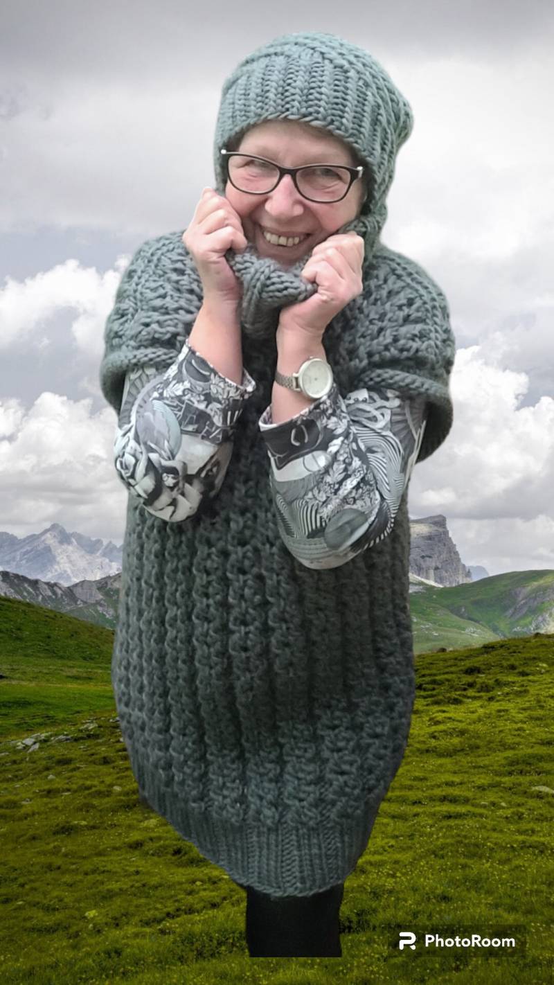 Handgestrickt Pullunder, Pullover, Strickkleid, Merinowolle , Light Grey von AccessoiresByMarja