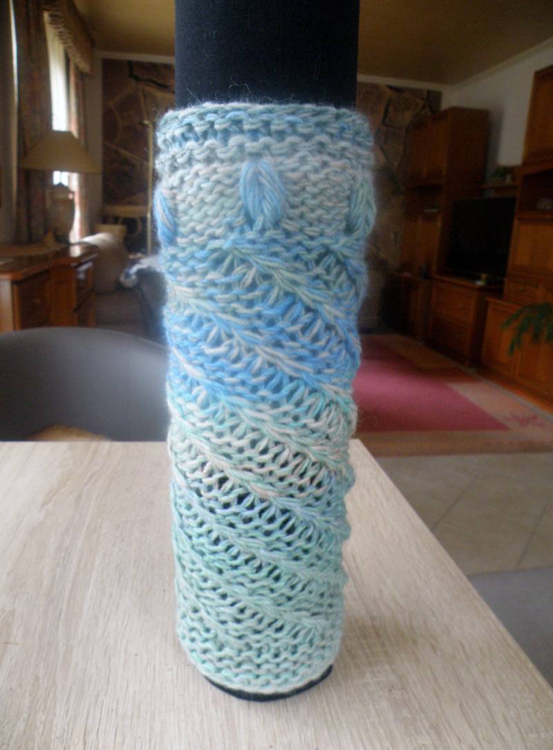 Handgestrickte Bein/Armstulpen Boot Cuffs /Pulswärmer - Lana Grossa Cinque Multi Blau/Beige/Türkistöne von AccessoiresByMarja