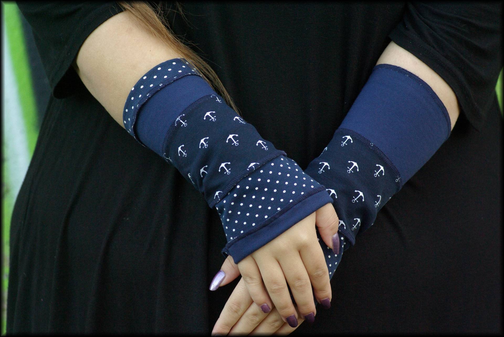 Armstulpen Handstulpen Handwärmer Pulswärmer Sommerstulpen Wendestulpen Dunkel Blau Mit Ankern Gepunktet Patchwork von AccessoriDE
