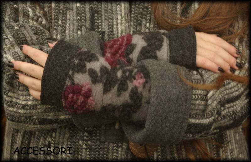 Armstulpen Stulpen Grau Rosa Geblümt Aus Walk Leicht Warm von AccessoriDE