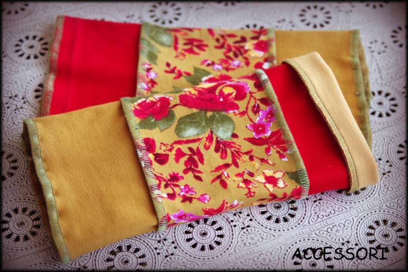 Armstulpen Stulpen Handstulpen Handwärmer Baumwolle Wendestulpen Senf Rot Geblümt Sommerstuulpen Pulswärmer Patchwork von AccessoriDE