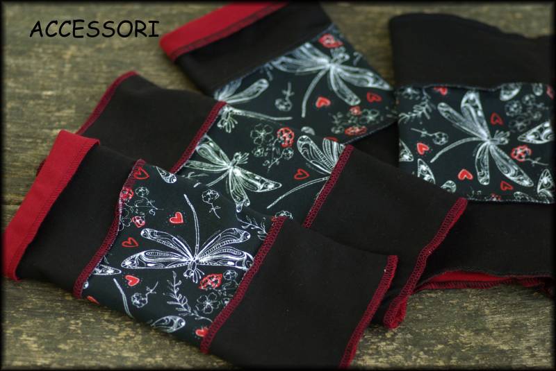 Armstulpen Stulpen Wendestulpen Handstulpen Pulswärmer Baumwolle Schwarz Rot Patchwork Libellen Herzen von AccessoriDE