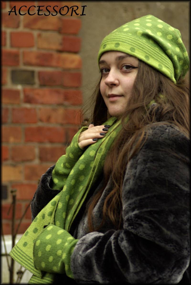 Merino Wollmütze Mütze Beanie Wolle Grün Gepunktet Warm Fein Weich Absolut Nicht Krazend von AccessoriDE