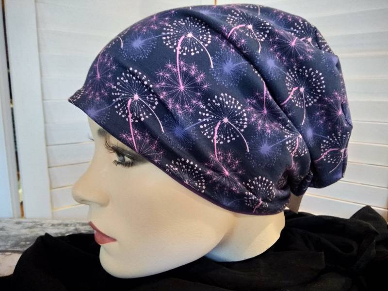 Mütze Beanie Doppelmütze Wendemütze Dunkel Blau Violett Mit Pusteblumen Geblümt Baumwolljersey von AccessoriDE