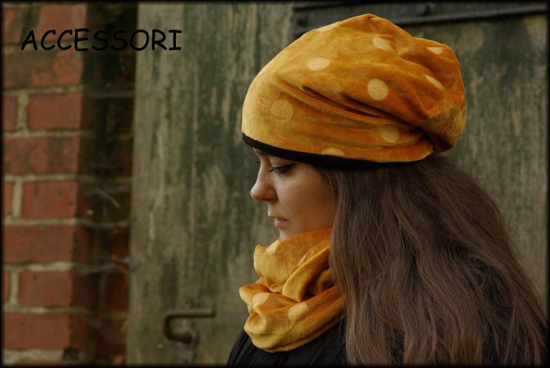 Mütze Beanie Mit Fleecefutter Samt Prägung Samtmütze Senf Gelb Gepunktet Loopschal Stirnband von AccessoriDE