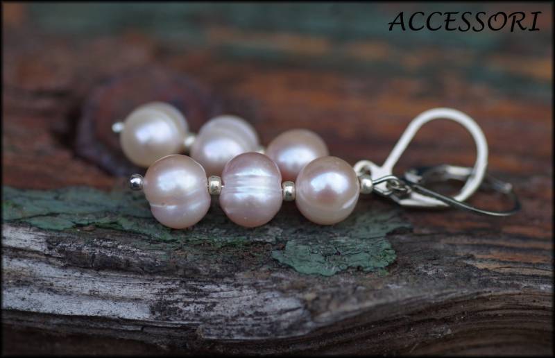 Ohrringe Mit Drei Süsswasserperlen Weiss von AccessoriDE