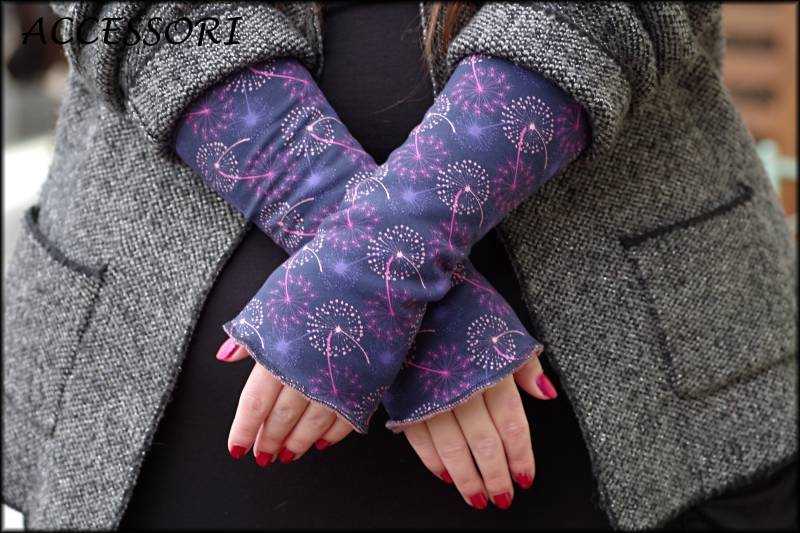 stulpen Armstulpen Beideseitig Oder Mit Daumenloch Rosa Lila Pusteblumen Geblümt Alpenfleece Handwärmer Weich Warm Kuschelig von AccessoriDE