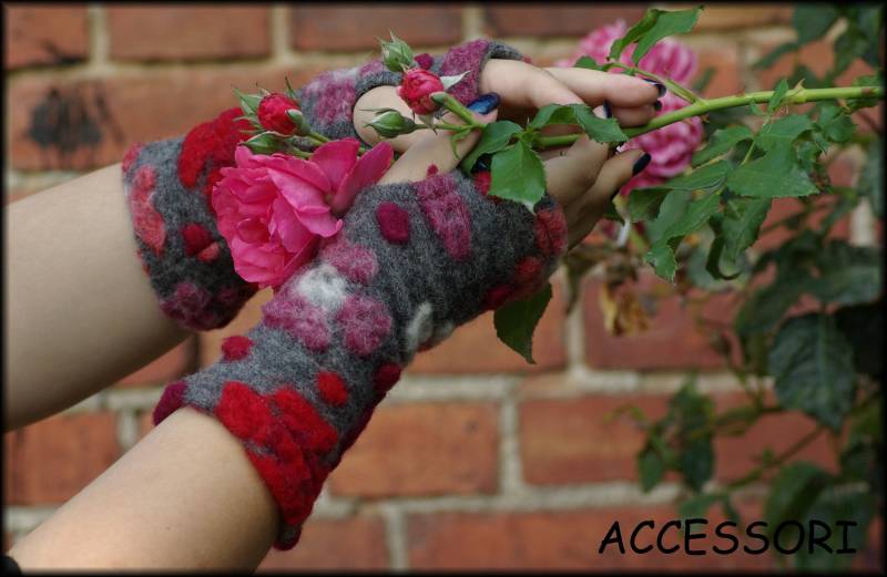 stulpen Armstulpen Mit Daumenloch Walk Grau Geblümt Rosa Rot Gepunktet Wolle Sehr Leicht von AccessoriDE