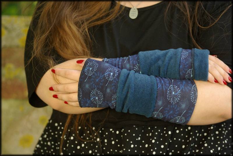 stulpen Armstulpen Wendestulpen Beideseitig Blau Pusteblumen Polar Fleece Patchwork Baumwolljersey Handwärmer Weich Warm Kuschelig von AccessoriDE