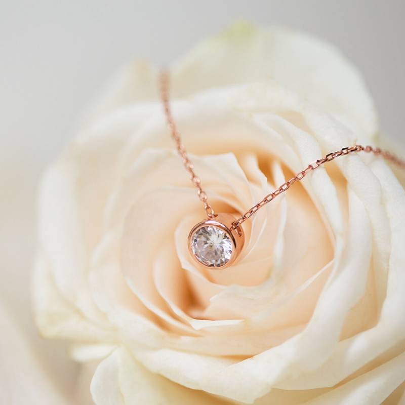 Rosegold Vermeil Kristall Anhänger Halskette Zierliches Sterling Silber von AccessoriesAtelier