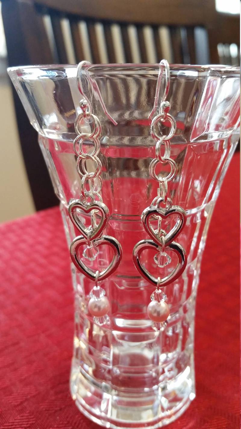 Herz Ohrringe Mit Swarovski Perlen Und Kristallen Herz Ohrringe Mit Swarovski Perlen Und Kristallen von AccessoriesByMarcy