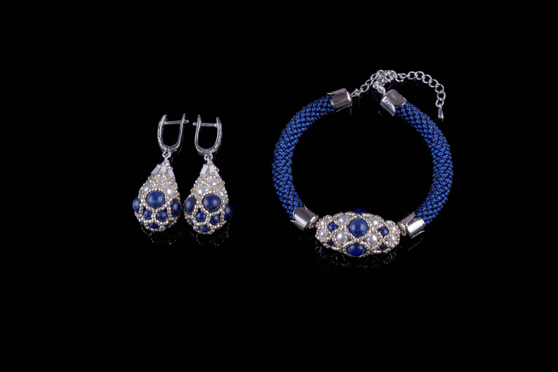 Perlen Schmuck Set, Ohrringe Und Armband, Perlenarbeit Häkelschmuck, Für Mama, Unikat, Häkeln, Geschenk Ostern Perlen Schmuck Set, Ohrringe Und Armband, Perlenarbeit Häkelschmuck, Für Mama, Unikat, Häkeln, Geschenk Ostern von AccessoriesForStyle