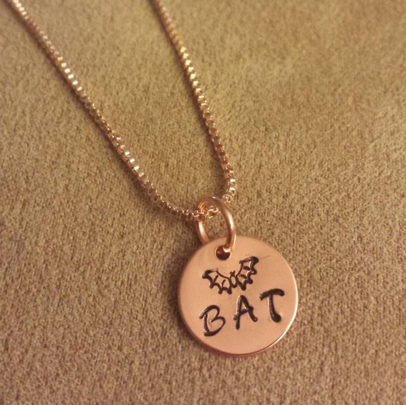 Kleine Kupfer Badass Lehrer | B A T Hand Gestempelt, Charme Und Halskette, Unterstützung, Liebe Lehrer, Stolz, Apoyo Al Maestro von AccessoriesSimply