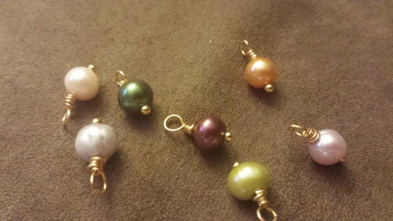 Mehrfarbige Süßwasserperlen Baumeln, Süßwasserperle Zierliche, Minimalistisch, Perlas De Agua, Add A Pearl Charm von AccessoriesSimply