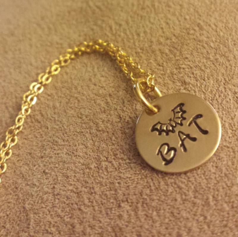 Winzige Badass Lehrer | B A T Hand Gestempelt Charme Und Halskette, Stolz, Unterstützen Unsere Lehrer, Liebe Apoyo Al Maestro von AccessoriesSimply