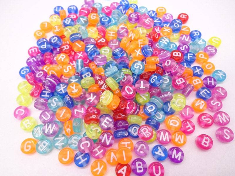 200 Stk Alphabet Runde Perlen, Brief Quadrat Mischfarben Perlen Mit Loch von Accessoriessupply14