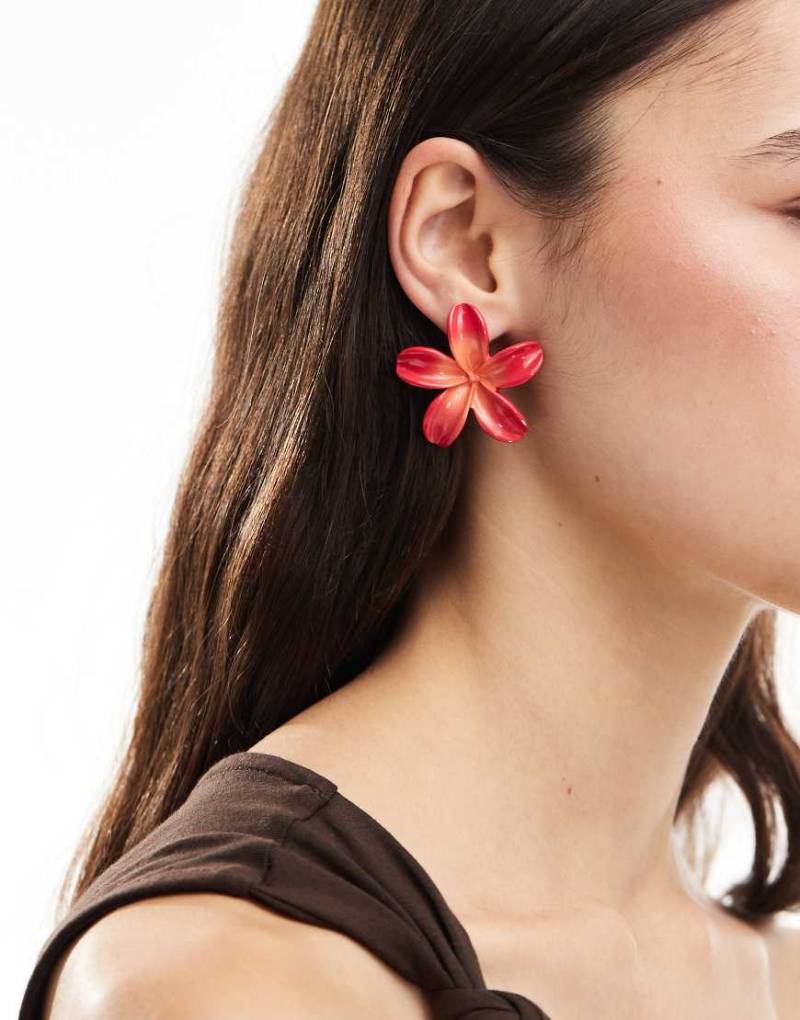Accessorize - Auffällige Lotus-Ohrringe in Rot von Accessorize
