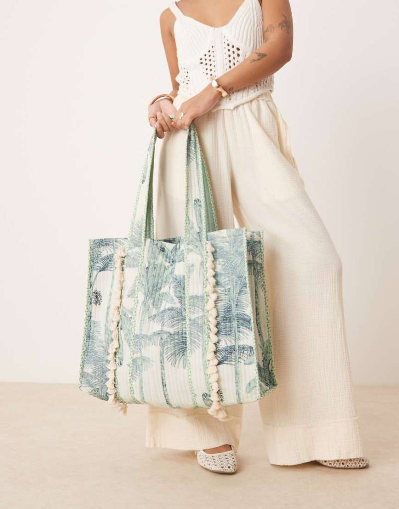 Accessorize - Extragroßer gesteppter Shopper mit Palmenprint-Blau von Accessorize