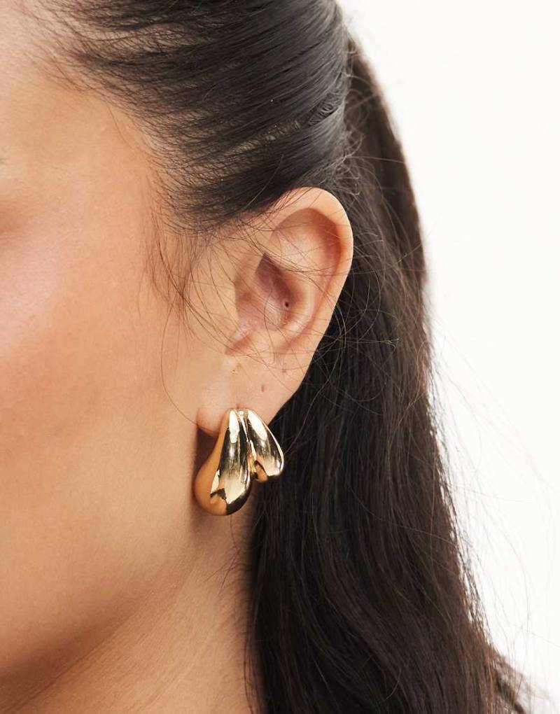 Accessorize - Goldfarbene Ohrringe mit doppeltem, gebogenem Design von Accessorize