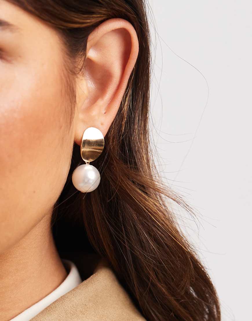 Accessorize - Goldfarbene Ohrstecker mit Kunstperlen-Design von Accessorize