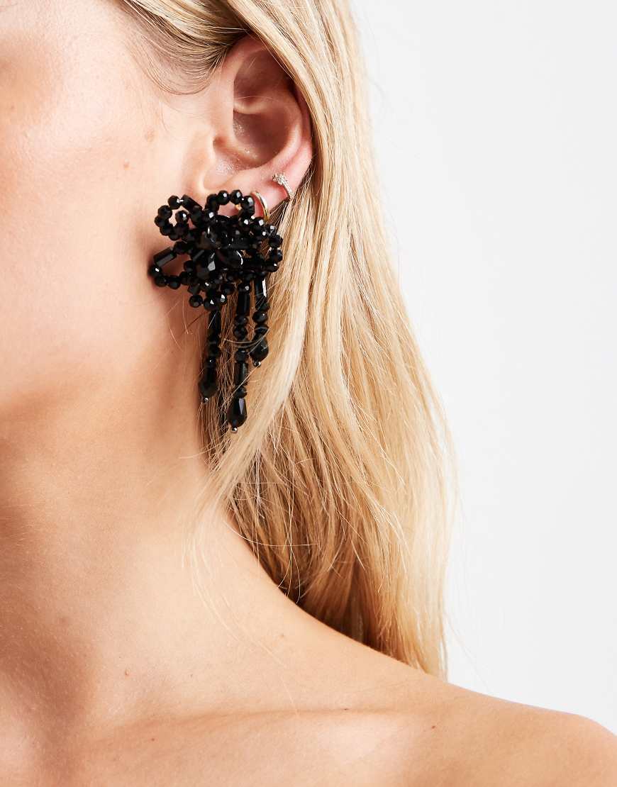 Accessorize - Perlenbesetzte Statement-Ohrringe im Blütendesign in Schwarz von Accessorize