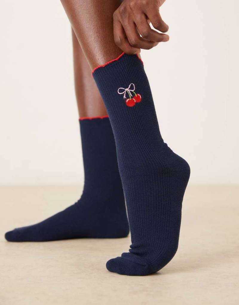 Accessorize - Socken in Marineblau mit Kirschmotiv von Accessorize