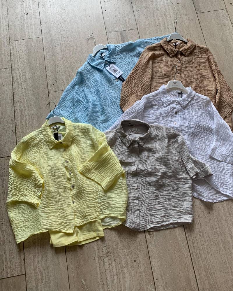 Kurze Locker Geschnittene Bluse in Gecrashter Optik Verschiedenen Farben Größe One Size 36 38 40 42 von AccessoryAndBags