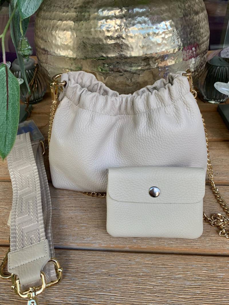 Set Kleine Leder Umhängetasche Crossbody Bad Made in Italy Taupe Mit 2 Gurten & Kleiner Geldbörse von AccessoryAndBags