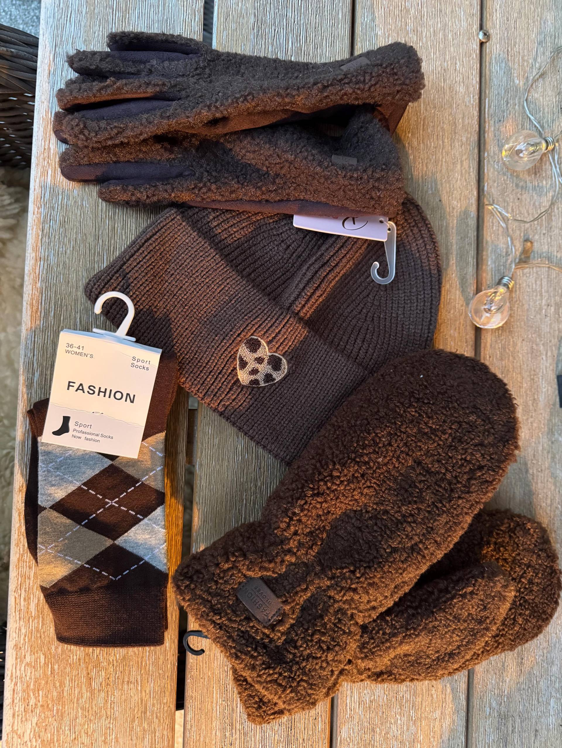 Teddy Plüsch Fäustlinge in Verschiedenen Farben von AccessoryAndBags