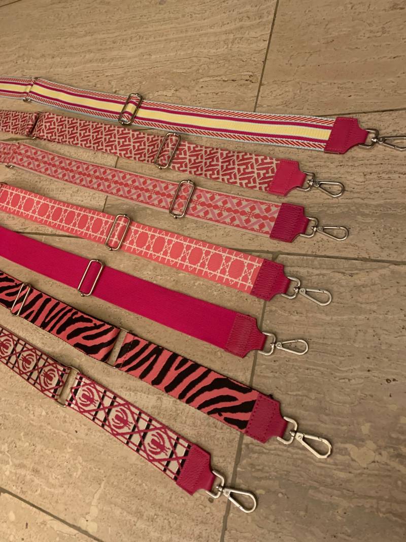 Wunderschöne Taschengurte Stoffriemen Straps Zu Pink Mit Silbernen Details von AccessoryAndBags