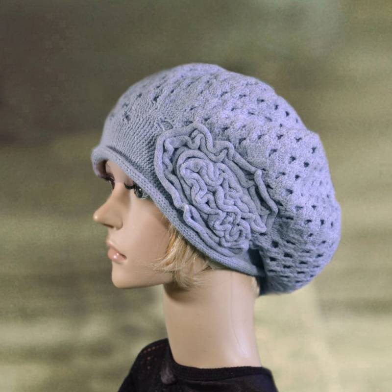 Wolle Stricken Slouchy Baskenmütze Hellblaue Oversize Wintermütze von AccessoryArty