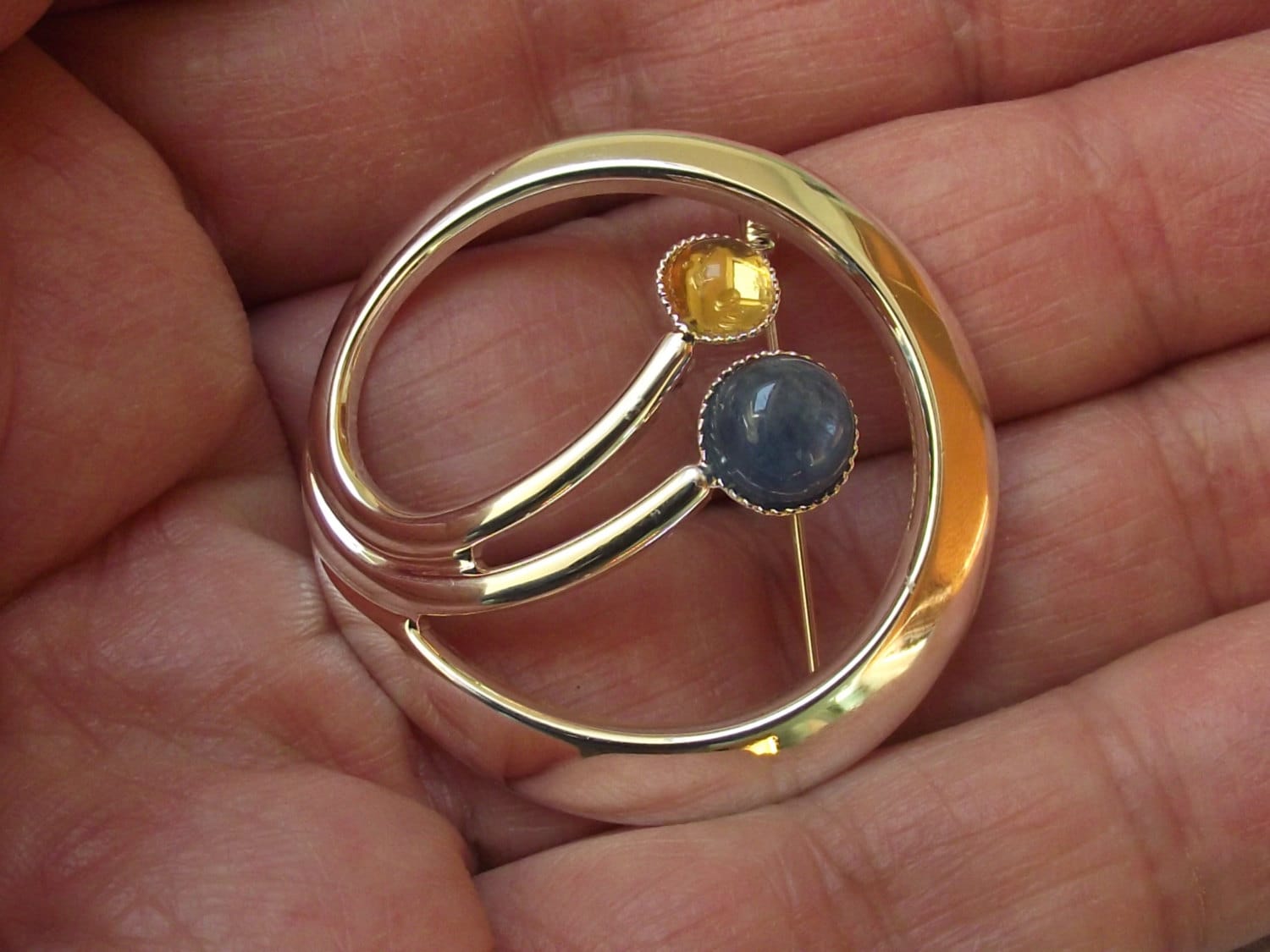 13 Kreisrunde Art Deco Brosche von AcmeCufflinks