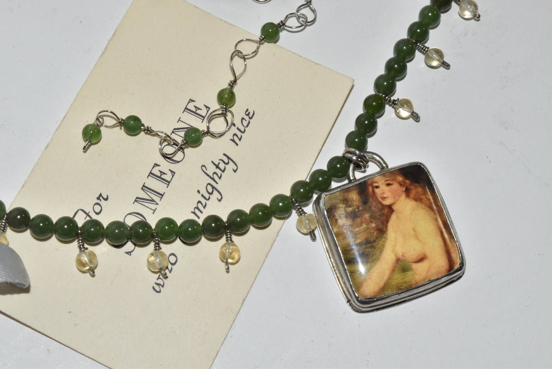 Perlen Grün Jade Halskette Akt Anhänger Quarz Tropfen Perlen Grün Jade Halskette Akt Anhänger Quarz Tropfen von AcquiredAntiqueCo