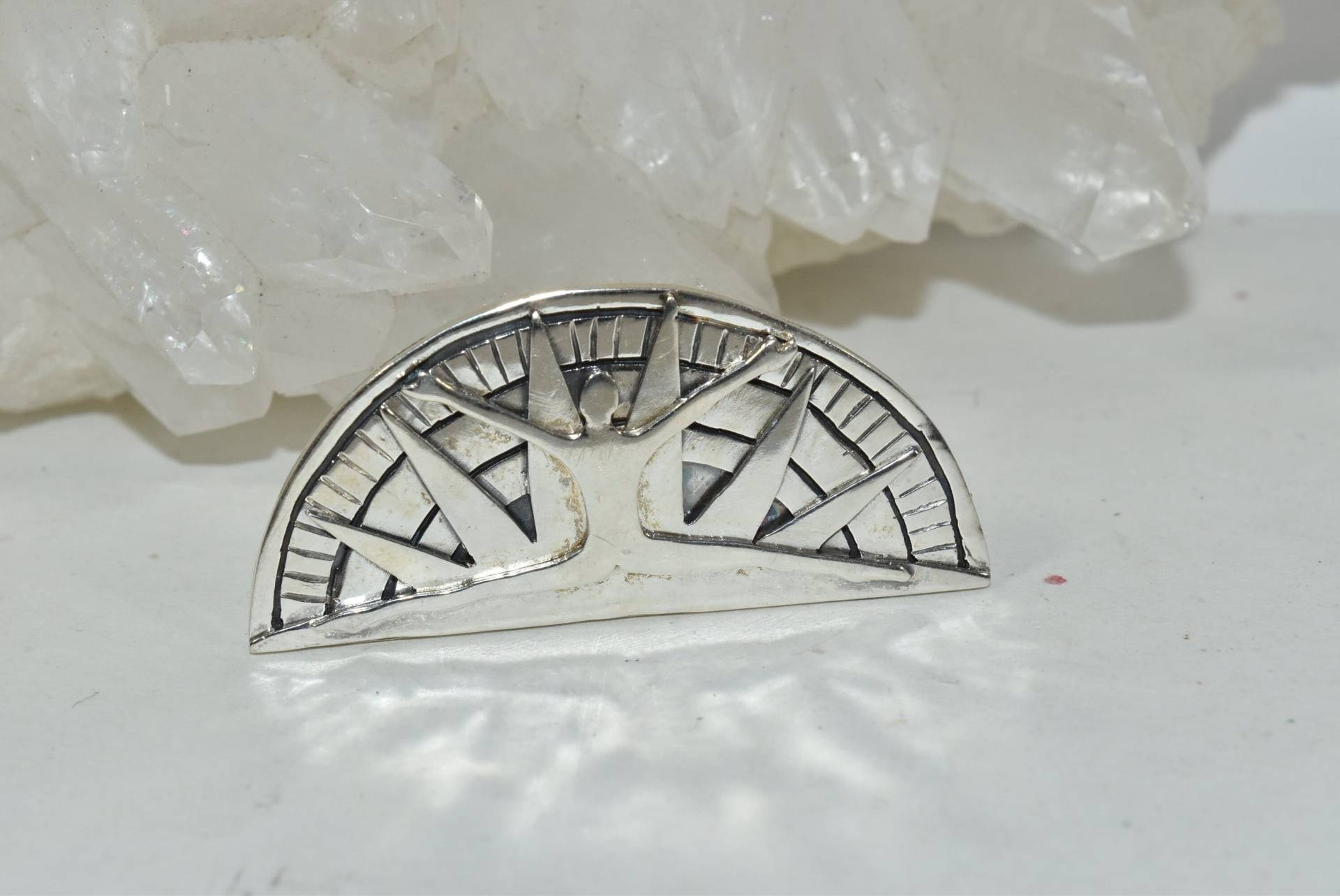 Vintage Sterling Silber Signiert Sonne Springen Turnerin Oder Yoga-Brosche S Stein Vintage Sterling Silber Signiert Sonne Springen Turnerin Oder Yoga-Brosche S Stein von AcquiredAntiqueCo