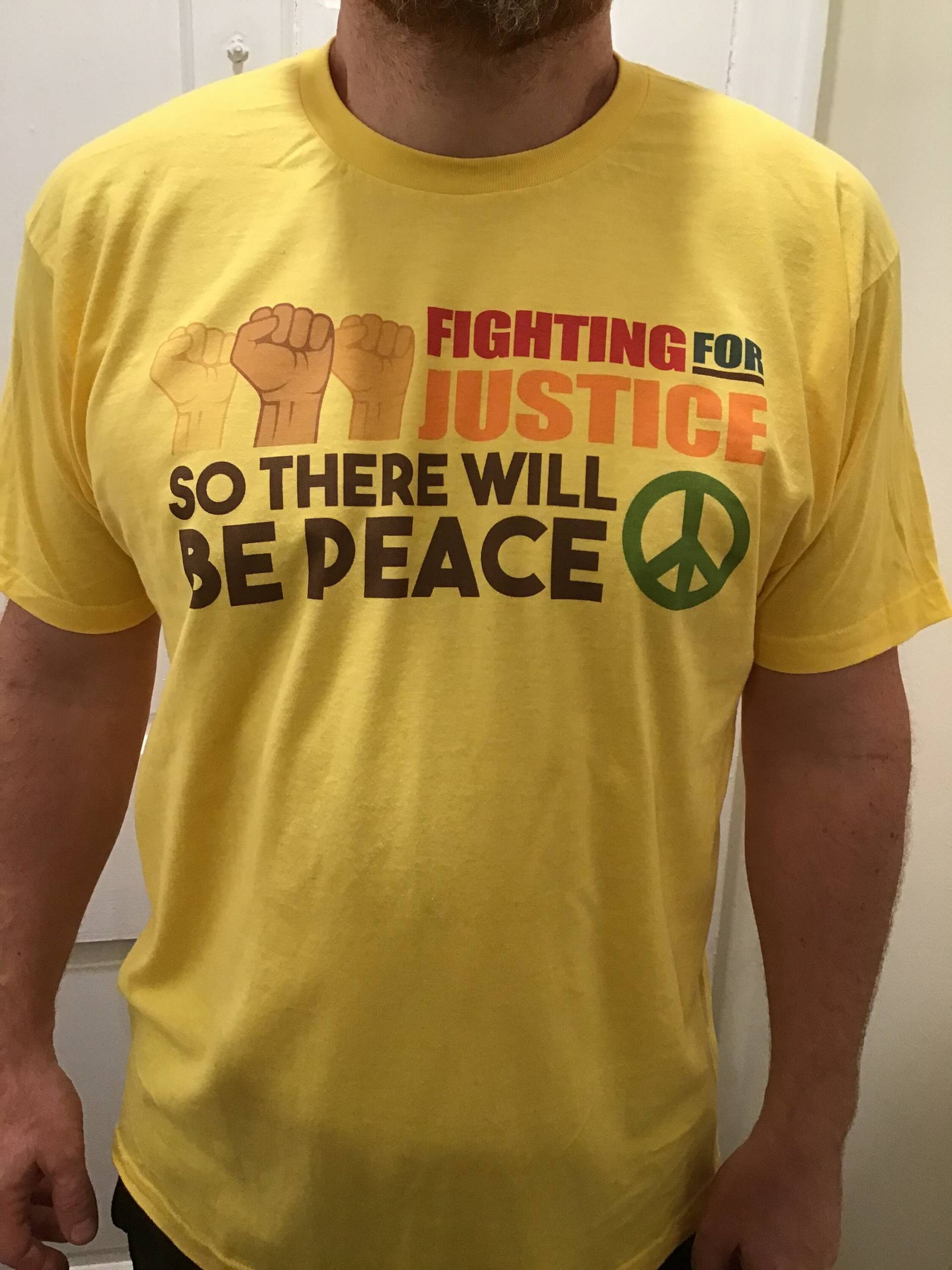 T-Shirt - "Fighting For Justice So There Will Be Peace" Schwarz Lebt Materie, Liebe Ist Liebe, T-Shirt, Männer Frauen Protest Gerechtigkeit T-Shirt - "Fighting For Justice So There Will Be Peace" Schwarz Lebt Materie, Liebe Ist Liebe, T-Shirt, Männer Frauen Protest Gerechtigkeit von ActsOfWhimsy