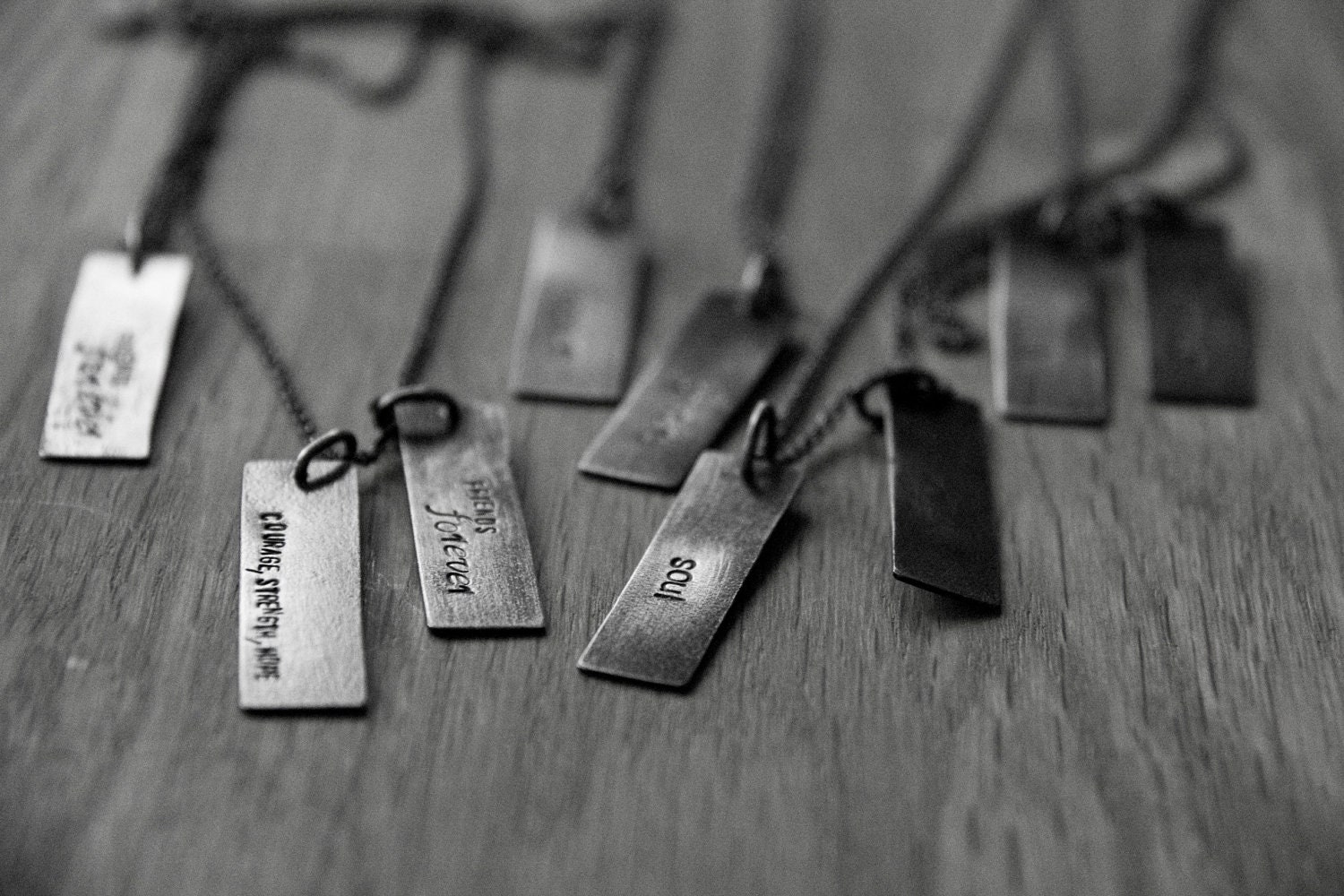 Sterling Silber Stapeln Rechteck Hand Gestempelt Unisex Tag | Auf Bestellung Gefertigt - Halskette Sterling Silber Stapeln Rechteck Hand Gestempelt Unisex Tag | Auf Bestellung Gefertigt - Halskette von AdaRosman