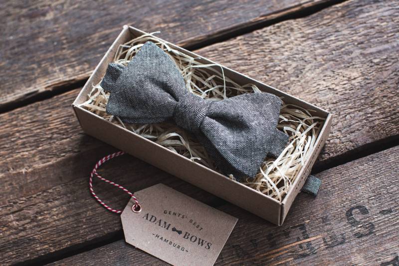 Dunkelgraue Herren Fliege Im Vintage Design von AdamBowsHamburg