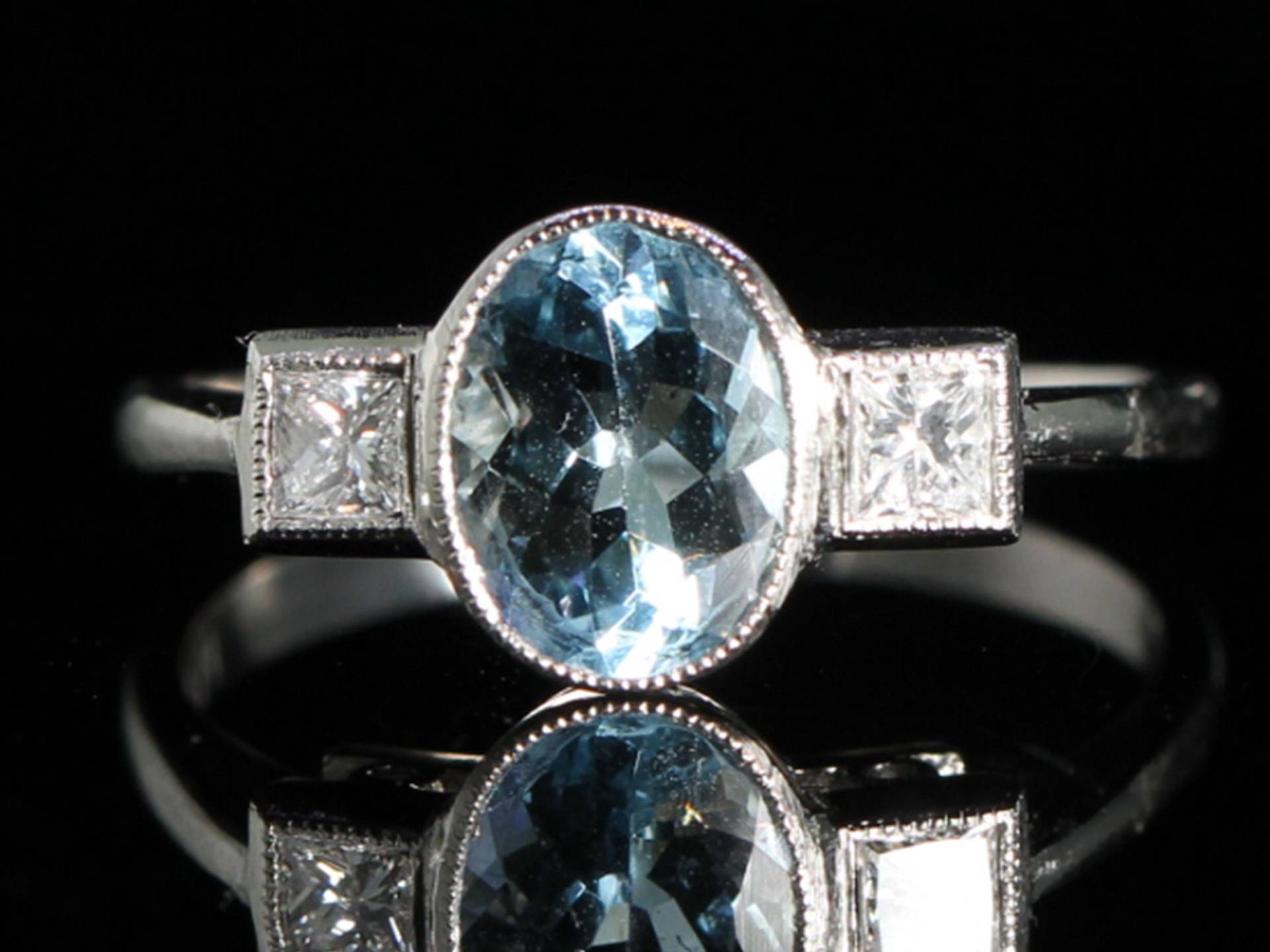 Aquamarin Und Diamant Platin Ring/Verlobungsring von Adamasjewellery
