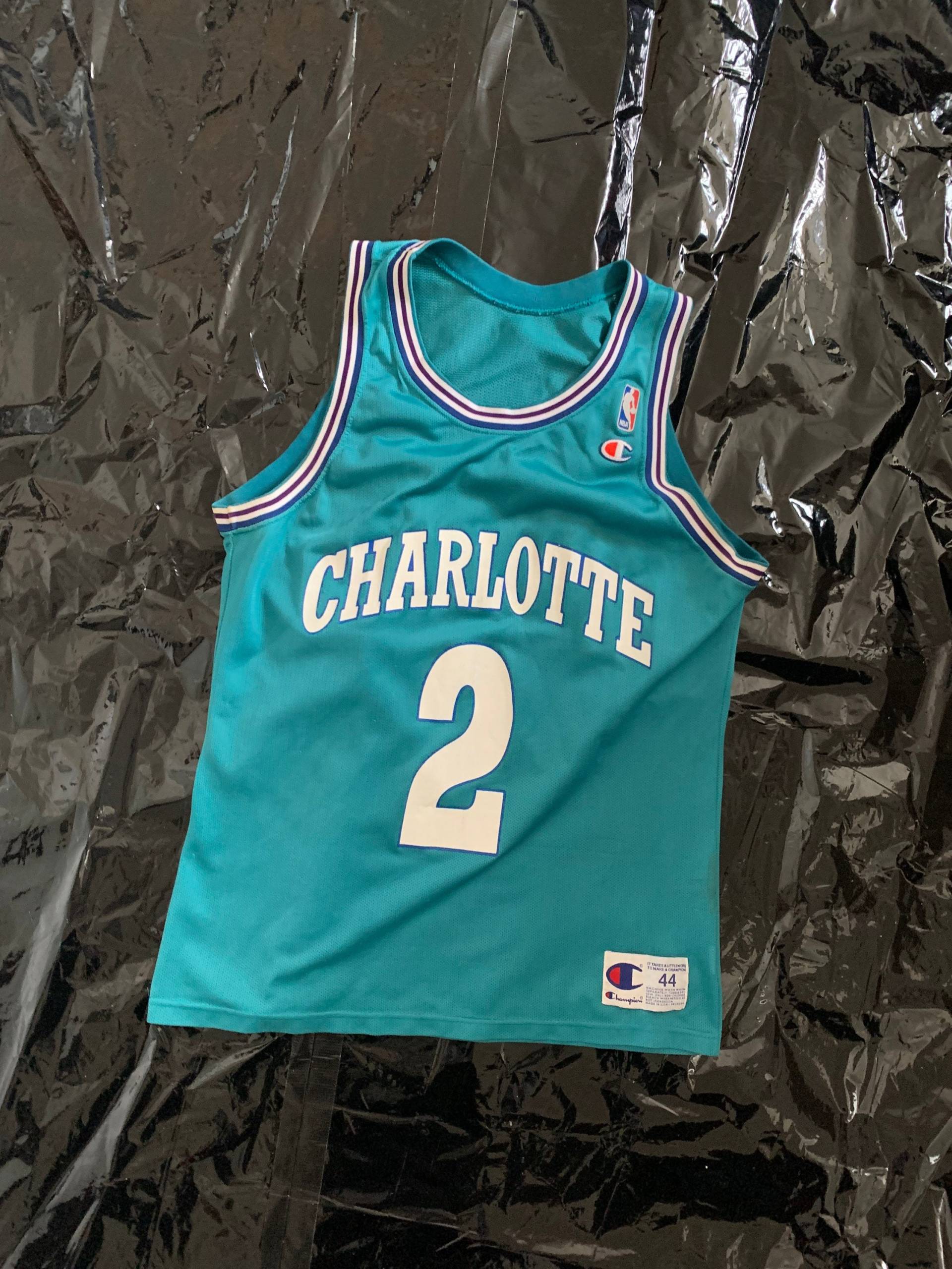 Champion Jersey Charlotte Hornets Size L Nba Size 44 Vintage Johnson 2 von Adamd23456