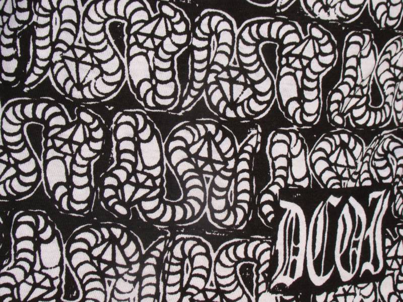 Dcoi Wurm Shirt Herren T-Shirt Dcoi Wurm Shirt Herren T-Shirt von AddictedToChaos