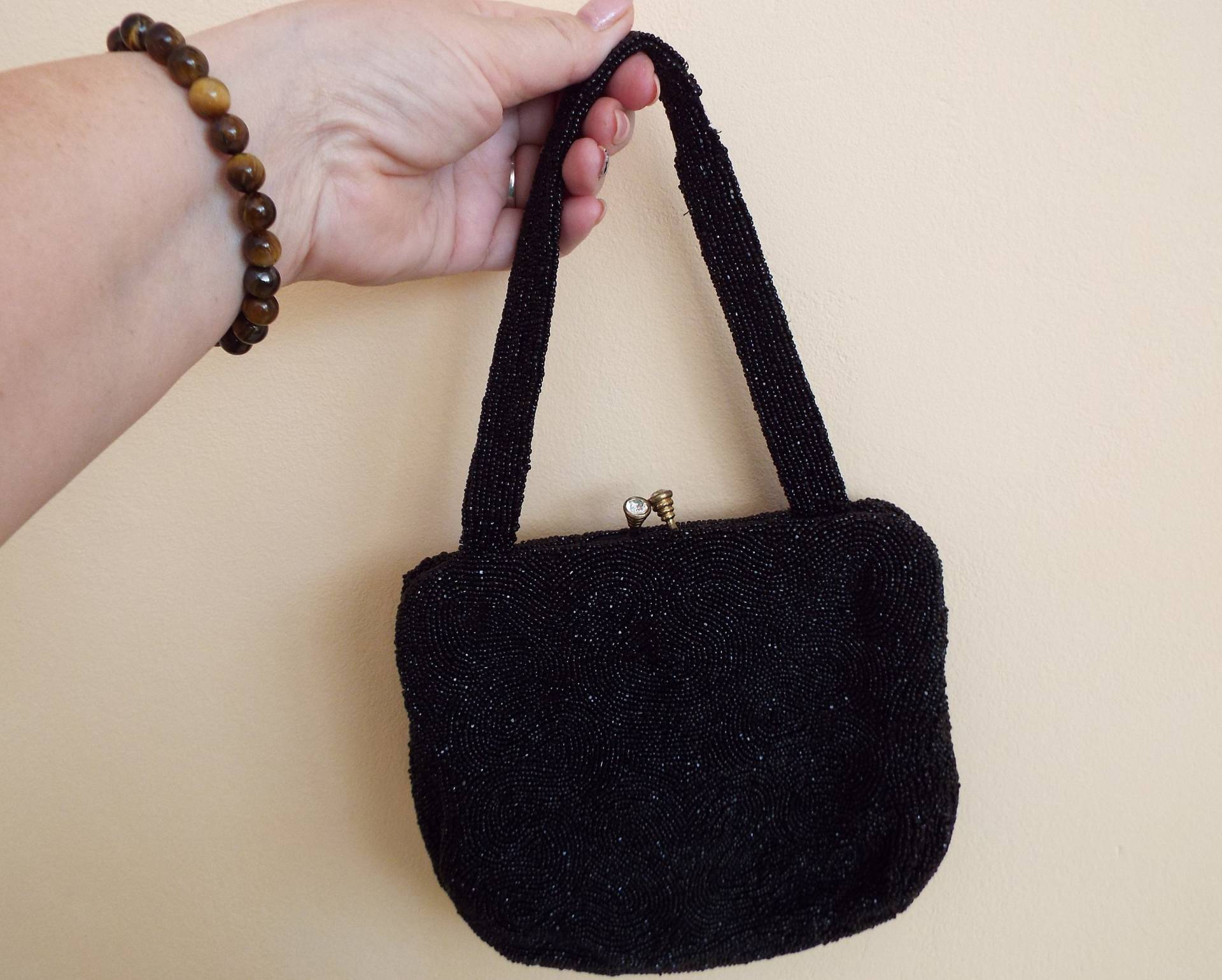 Vintage Abendtasche, Damen Walborg Hand Perlentasche, Hergestellt in Belgien, 1960Er Jahre, Kleidertasche, Schwarze Tasche von AdelGifts