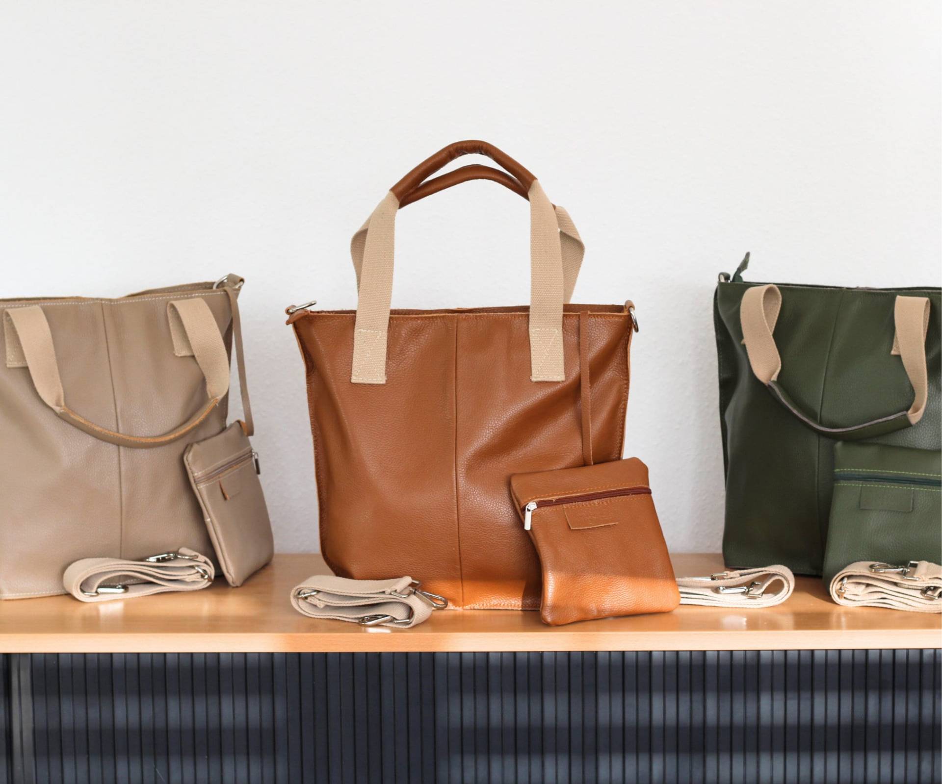 Leder Shopper Tasche Für Frauen Mit Breitem Riemen, Umhängetasche, Große Beuteltasche, Einkaufstasche Reißverschluss, Geschenk Sie von AdelLeather