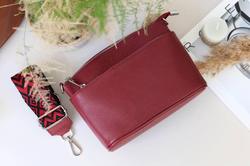 Echtleder Crossbody Bag - Kleine Schultertasche Mit Reißverschluss-Fächern von AdelLeather