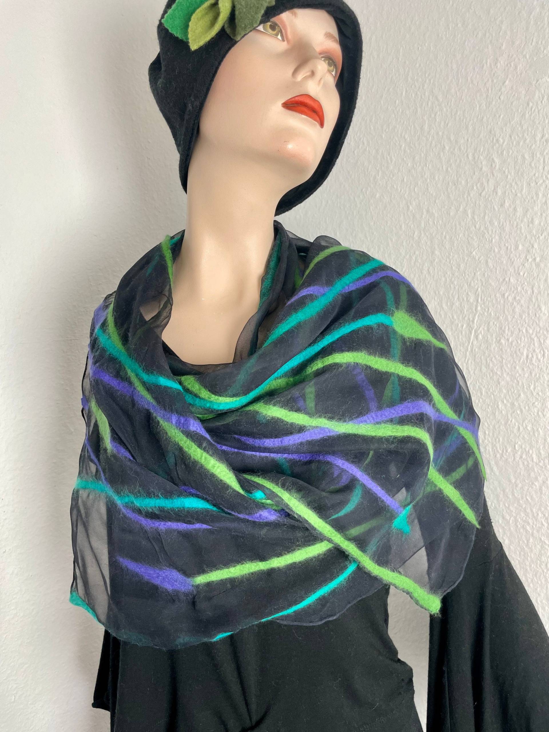 Damen Schal Reine Seide Filzschal Nunofilzschal Geschenkideen Für Frauen von AdelineSchoden