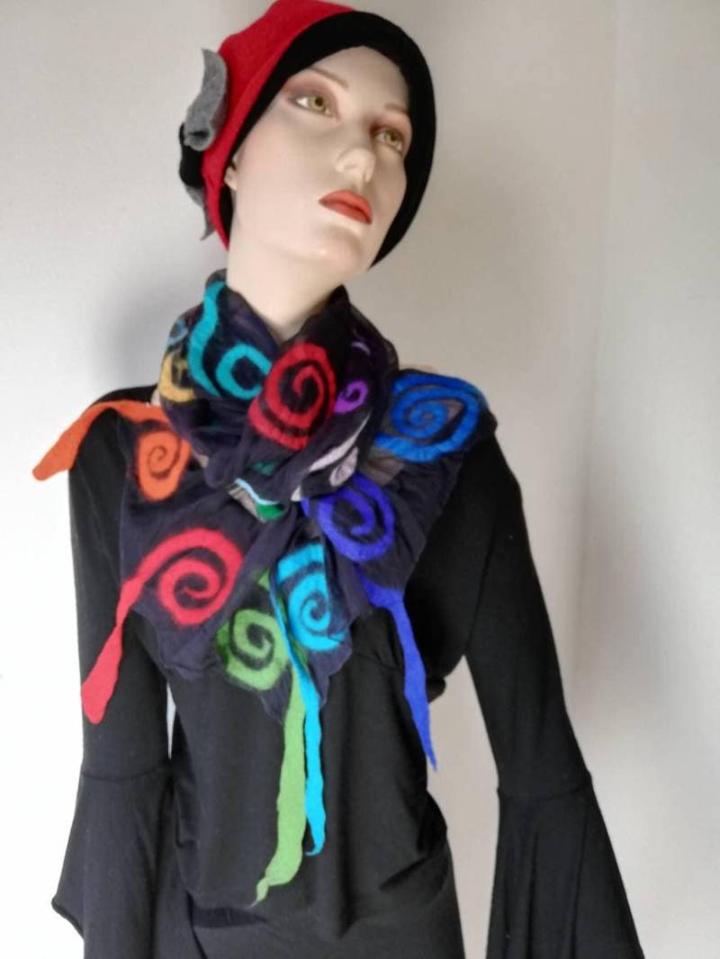 Damen Seidenchiffon Handgemachtes Tuch Filzschal Spektralfarben Nunofilzschal Strickjacken Schal Nackenwärmer Geschenkideen Für Frauen von AdelineSchoden